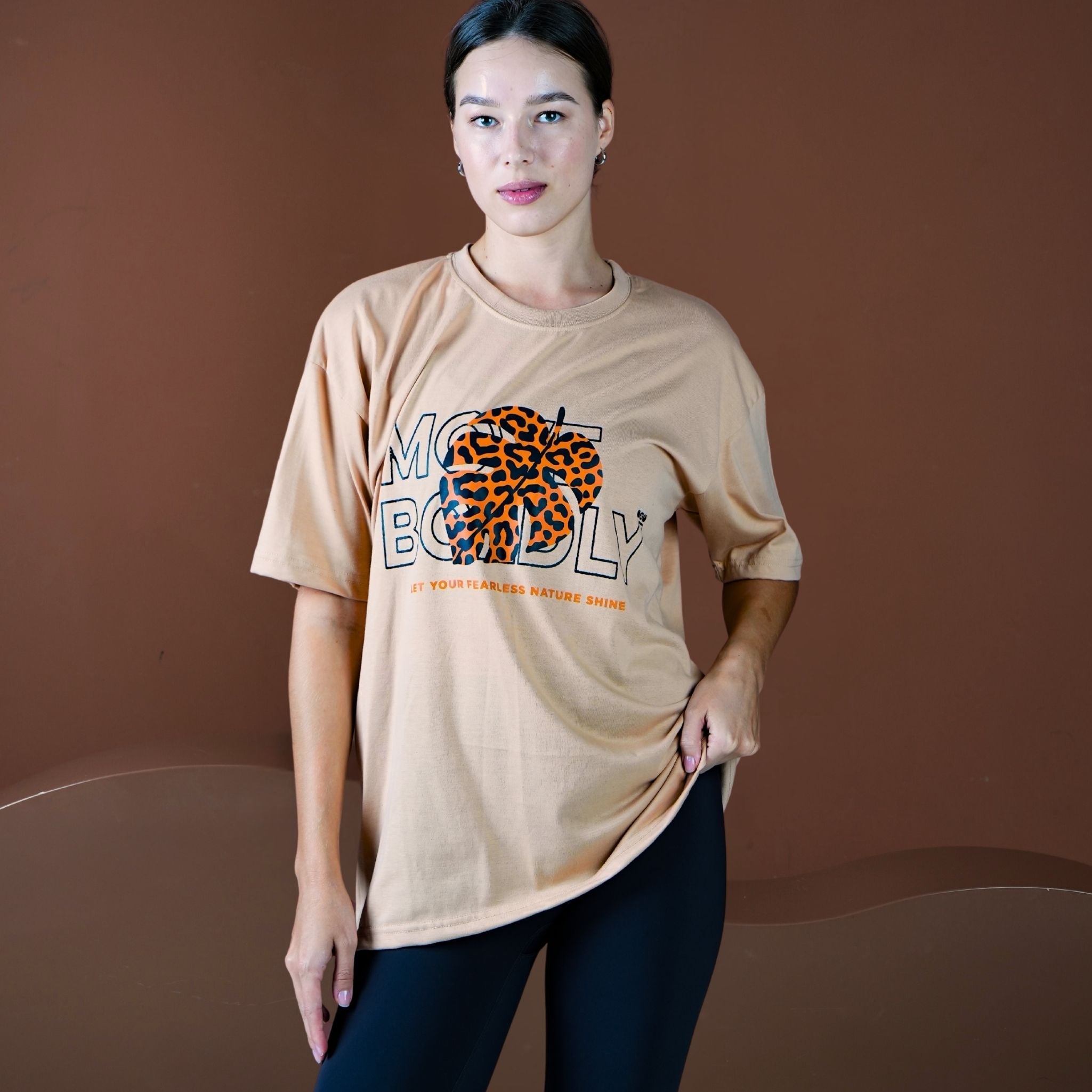 wild-light-oversized-tee - washed-beige